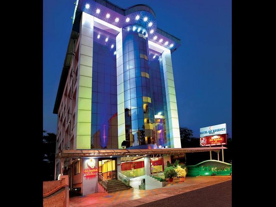 Sm Regency Kochi Zewnętrze zdjęcie